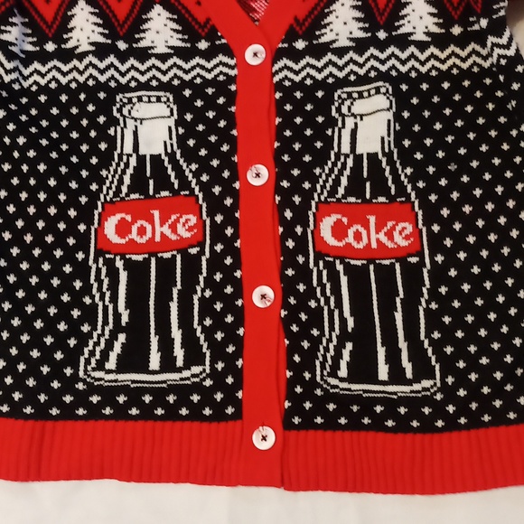 Woman's NWT coca cola sweater size XL - Picture 2 of 9